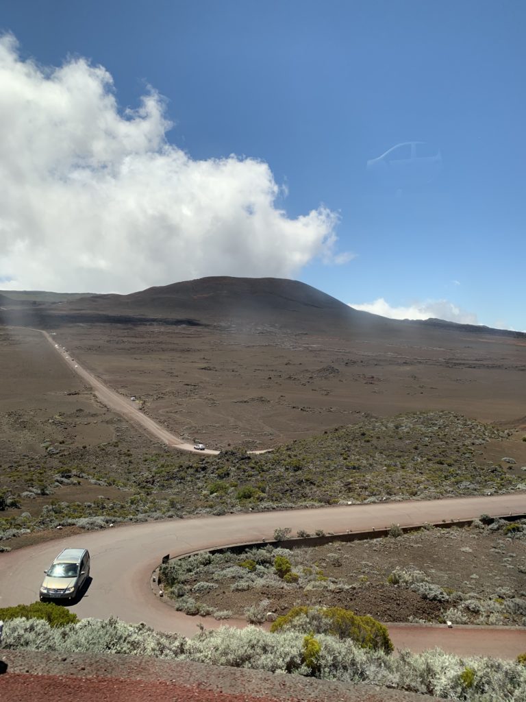 Descente vers la Plaine des Sables